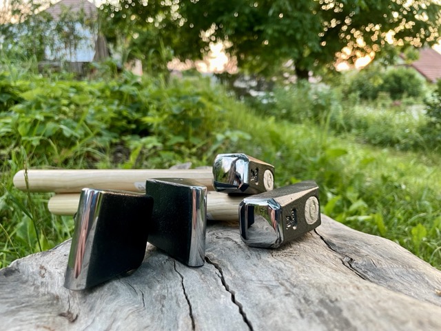 Kladivo a bapka na kovanie kosu nemeckého výrobcu PICARD